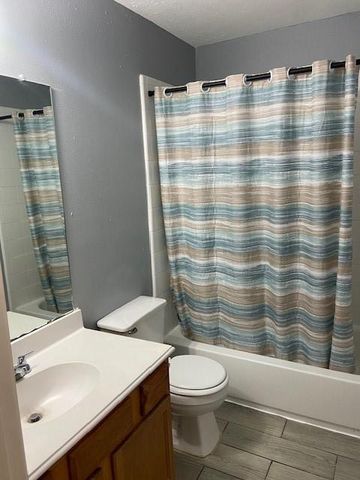 7903 Dairy View Lane, Houston, TX 77072
