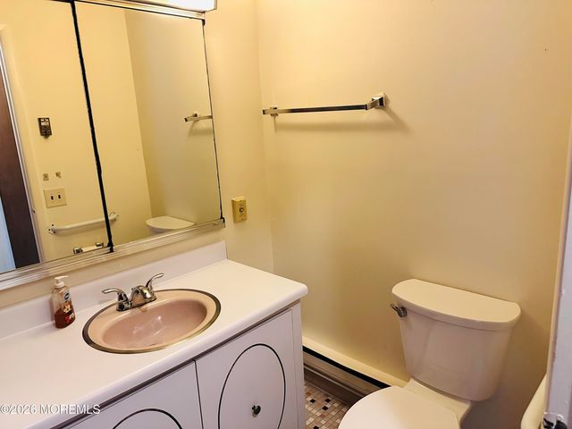 2 Liberty Court, Whiting, NJ 08759