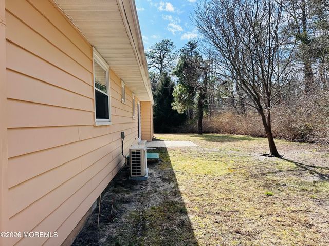 2 Liberty Court, Whiting, NJ 08759