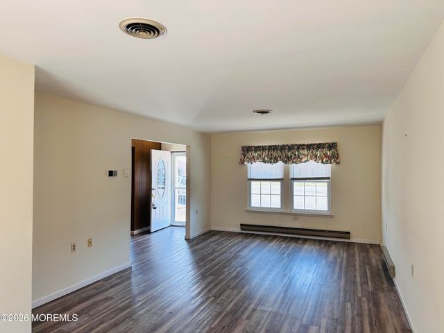 2 Liberty Court, Whiting, NJ 08759