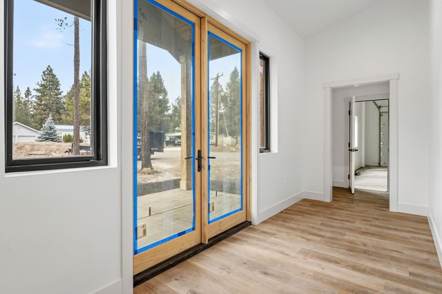 17216 Jacinto Road, Bend, OR 97707