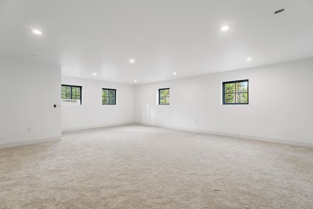 17216 Jacinto Road, Bend, OR 97707