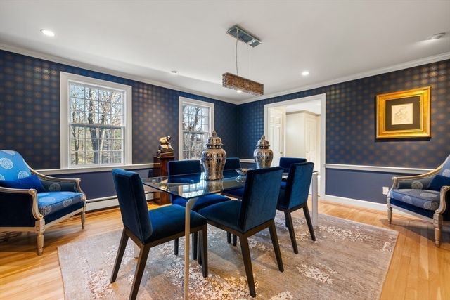 84 Royalston Rd, Wellesley, MA 02481