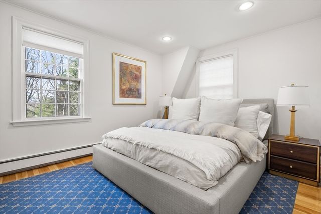 84 Royalston Rd, Wellesley, MA 02481