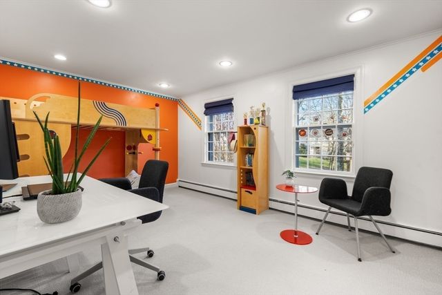 84 Royalston Rd, Wellesley, MA 02481