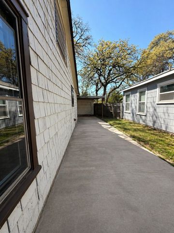 1801 Robinwood Drive, Fort Worth, TX 76111