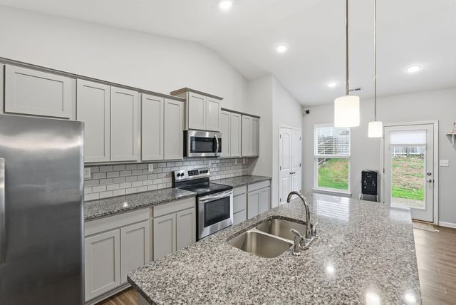 108 Winners Circle, Nicholasville, KY 40356