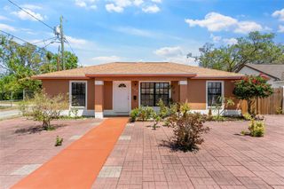 460 48TH STREET S, St Petersburg, FL 33711