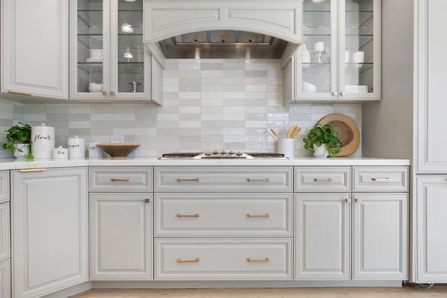 6 El Sereno Drive, San Carlos, CA 94070