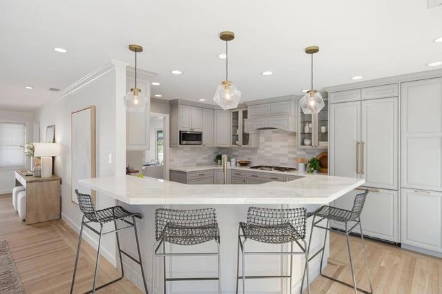 6 El Sereno Drive, San Carlos, CA 94070