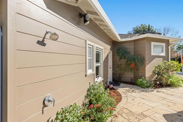 6 El Sereno Drive, San Carlos, CA 94070