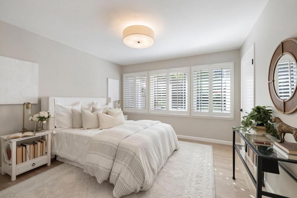 Image 32 of property listing at 6 El Sereno Drive, San Carlos, CA 94070