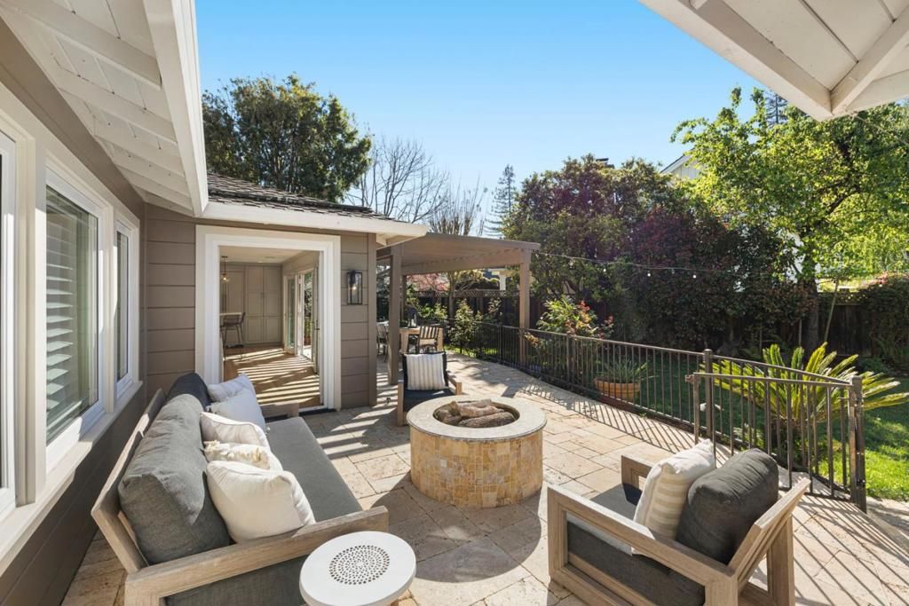 Image 44 of property listing at 6 El Sereno Drive, San Carlos, CA 94070