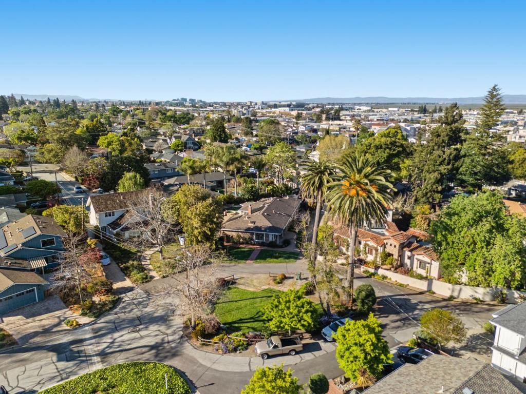 Image 59 of property listing at 6 El Sereno Drive, San Carlos, CA 94070