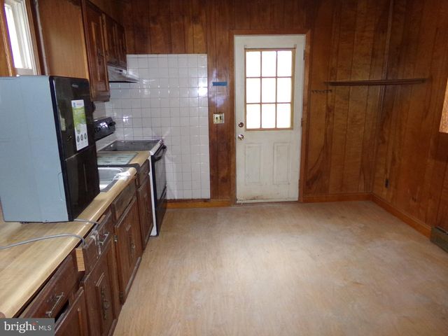 682 JACKSON RD, Atco, NJ 08004