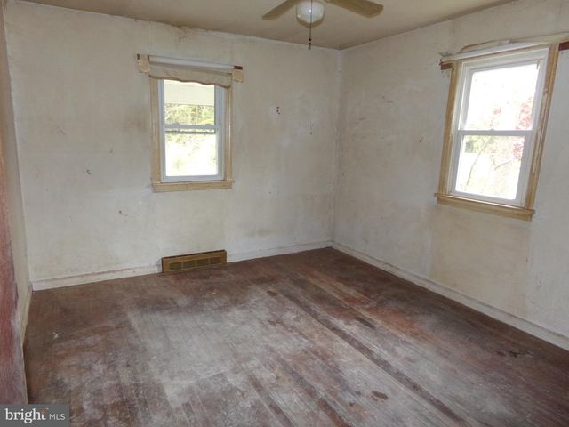 682 JACKSON RD, Atco, NJ 08004