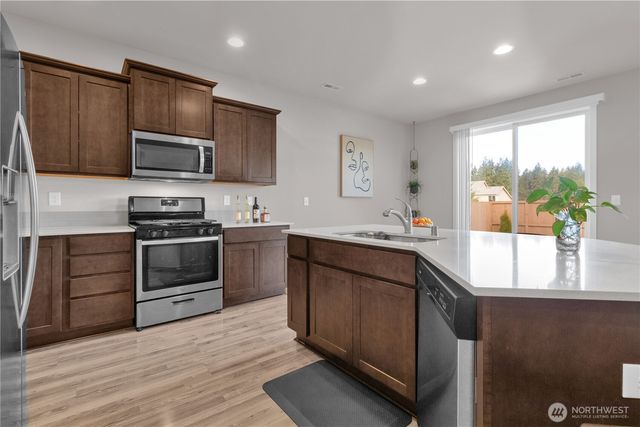 6838 Sweetgum Avenue NE, Olympia, WA 98516