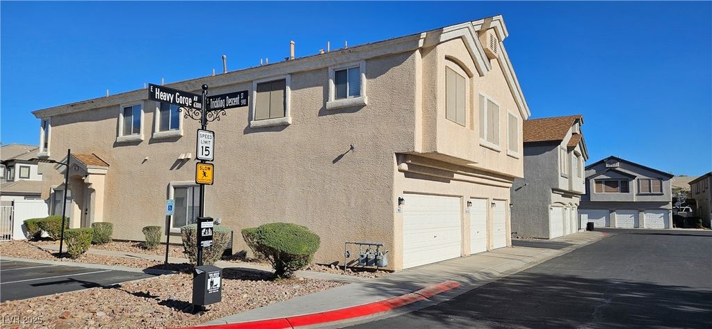 6332 Heavy Gorge Avenue 103, Henderson, NV 89011