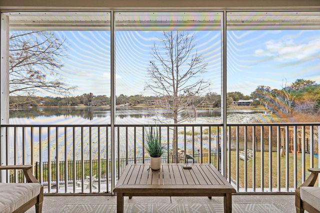 527 W BLUE WATER EDGE DRIVE, Eustis, FL 32736