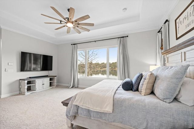 527 W BLUE WATER EDGE DRIVE, Eustis, FL 32736