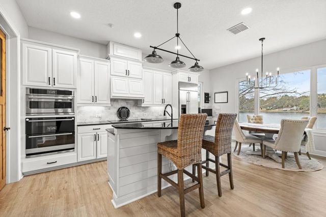 527 W BLUE WATER EDGE DRIVE, Eustis, FL 32736