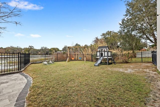 527 W BLUE WATER EDGE DRIVE, Eustis, FL 32736