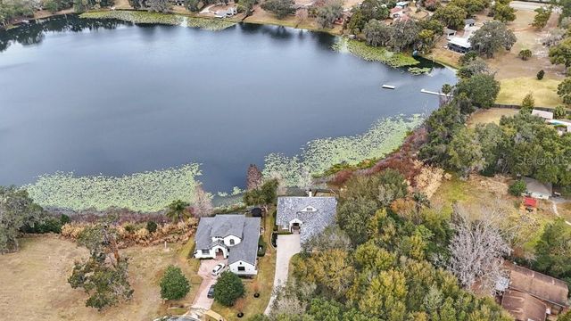 527 W BLUE WATER EDGE DRIVE, Eustis, FL 32736
