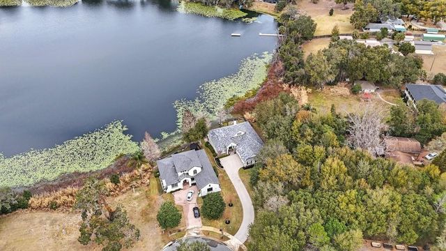 527 W BLUE WATER EDGE DRIVE, Eustis, FL 32736