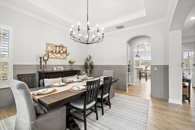 527 W BLUE WATER EDGE DRIVE, Eustis, FL 32736