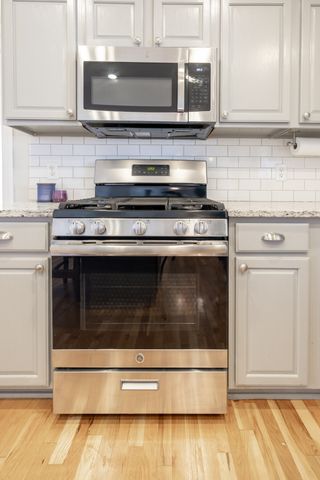 121 Buckhaven Dr, Hendersonville, TN 37075