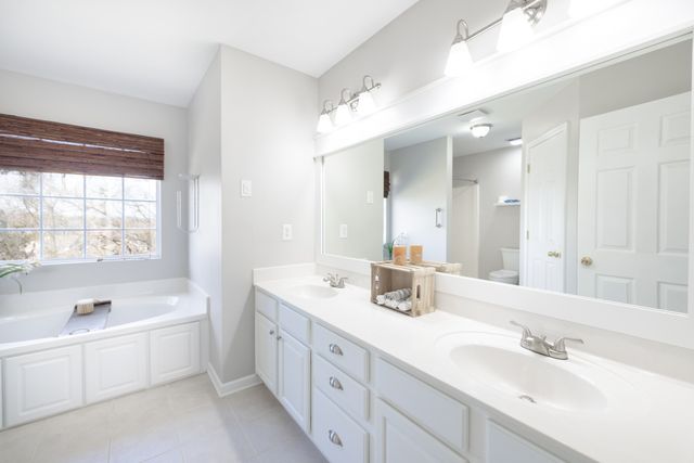 121 Buckhaven Dr, Hendersonville, TN 37075