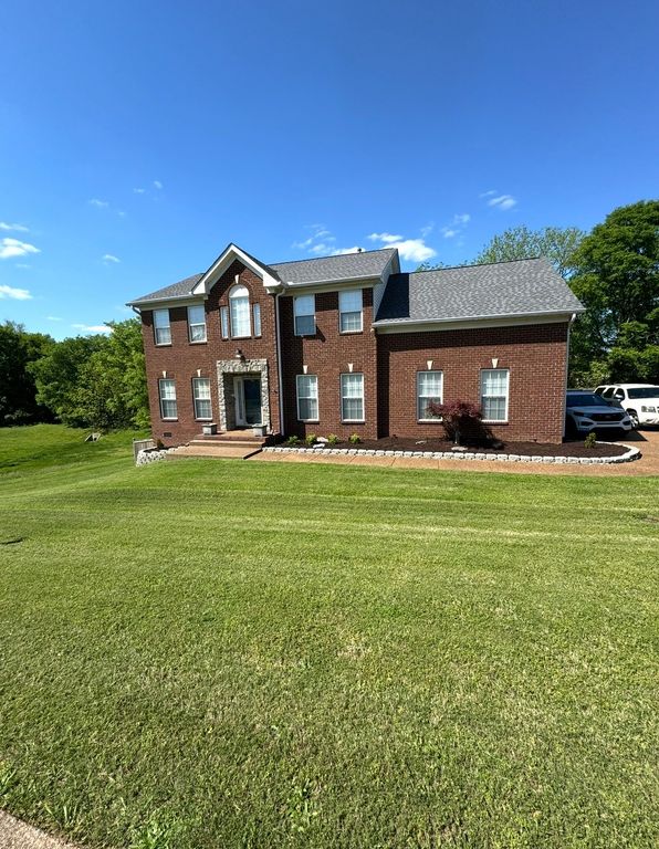 121 Buckhaven Dr, Hendersonville, TN 37075