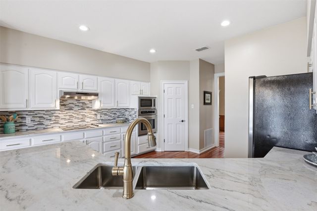 2406 River Road, Granbury, TX 76048