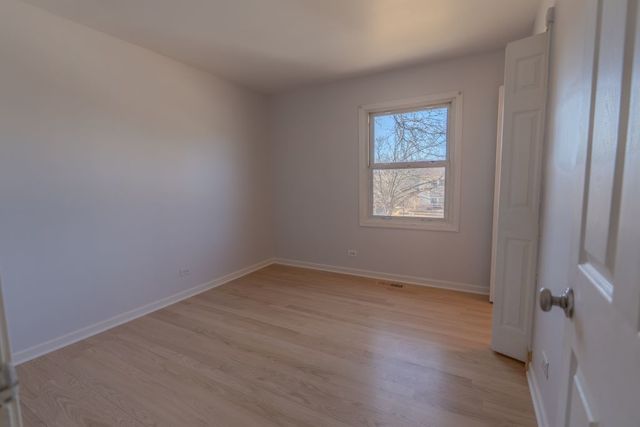 4345 Mumford Drive, Hoffman Estates, IL 60192