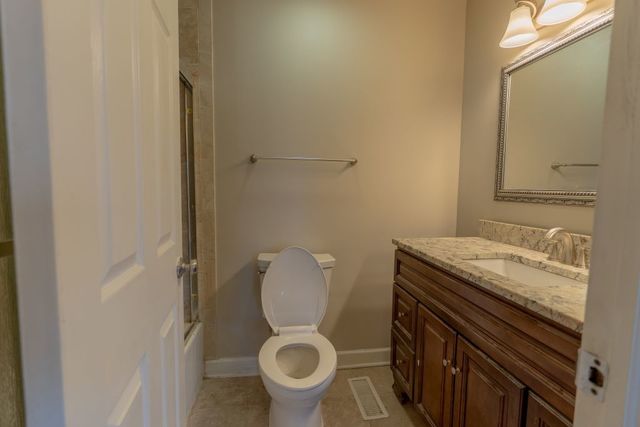 4345 Mumford Drive, Hoffman Estates, IL 60192