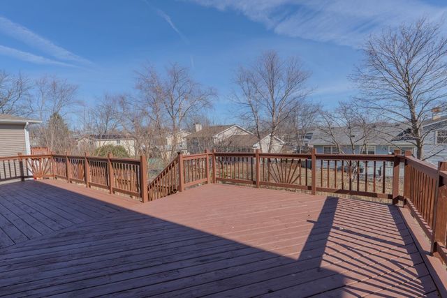 4345 Mumford Drive, Hoffman Estates, IL 60192