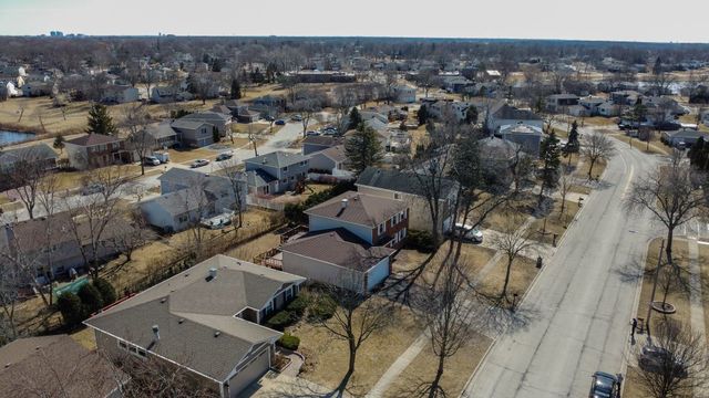 4345 Mumford Drive, Hoffman Estates, IL 60192