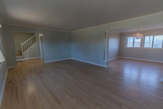 4345 Mumford Drive, Hoffman Estates, IL 60192