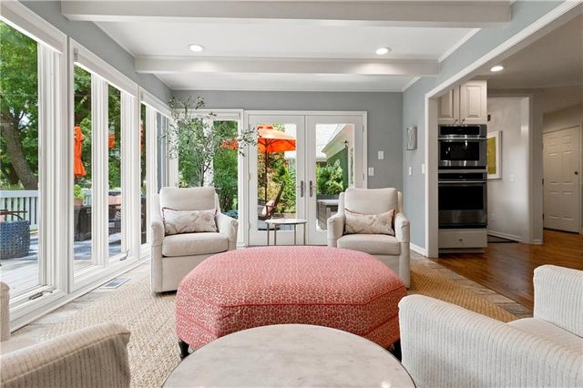 12603 Pawnee Lane, Leawood, KS 66209