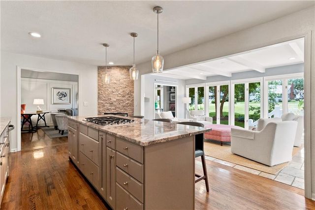 12603 Pawnee Lane, Leawood, KS 66209