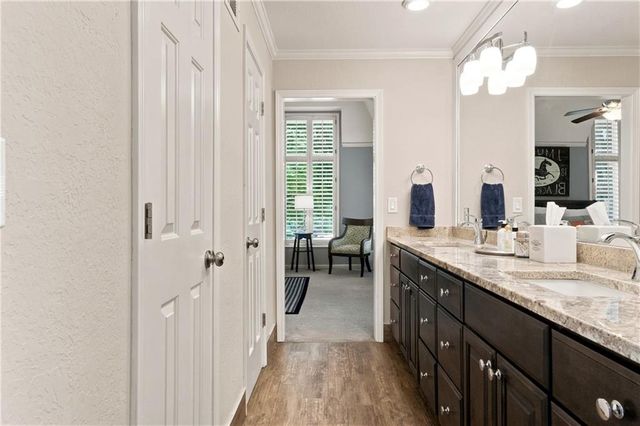12603 Pawnee Lane, Leawood, KS 66209