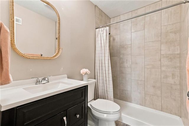 12603 Pawnee Lane, Leawood, KS 66209