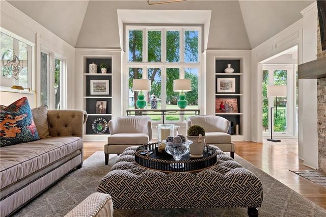 12603 Pawnee Lane, Leawood, KS 66209