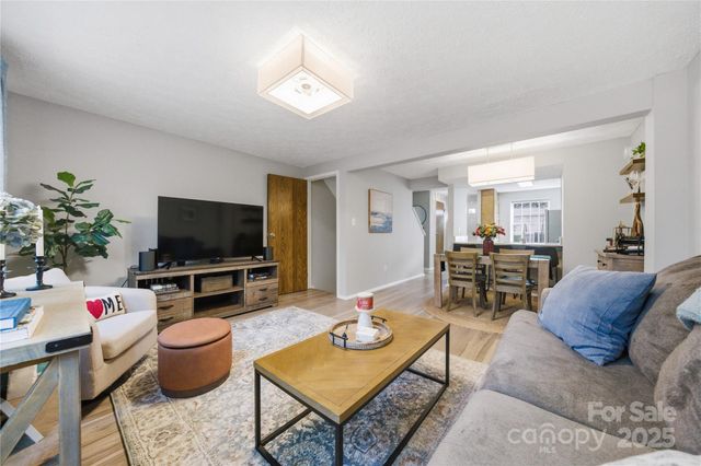 1235 Scaleybark Road C, Charlotte, NC 28209