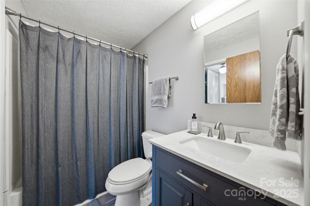 1235 Scaleybark Road C, Charlotte, NC 28209