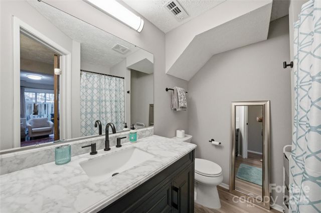 1235 Scaleybark Road C, Charlotte, NC 28209