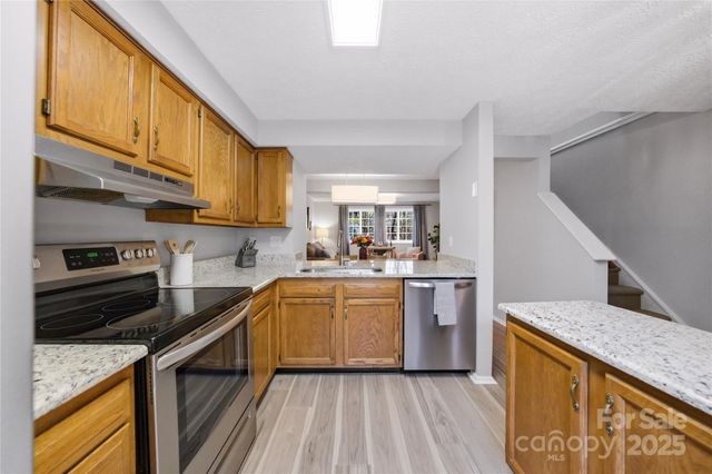 1235 Scaleybark Road C, Charlotte, NC 28209