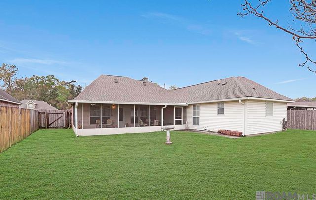 26184 Glenbrooke Dr, Denham Springs, LA 70726
