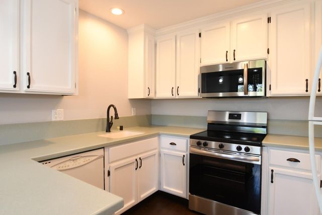 374 Union Avenue D, Campbell, CA 95008