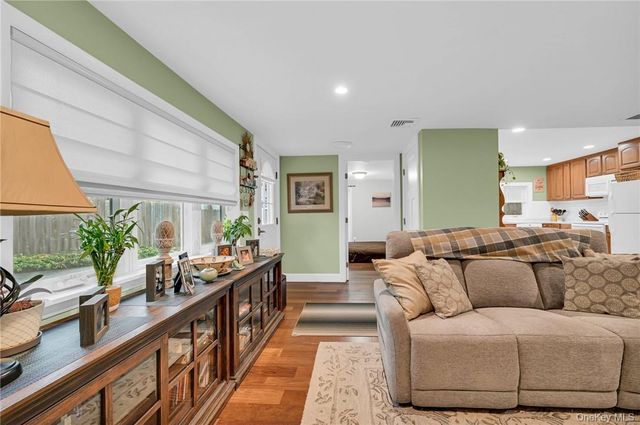 24 Baldwin Lane, Mahopac, NY 10541